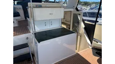 1991 Hatteras 40 Motor Yacht 18 