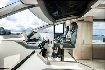 Yacht 38 Helm