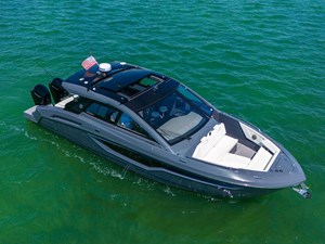 Cruisers Yachts 42 GLS OB 12 42' Yacht Cruisers GLS-12