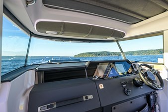 2022 Axopar 37 XC 9 