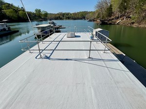 77 Sumerset 14 x 58 Aluminum Hull with Catwalks 84 