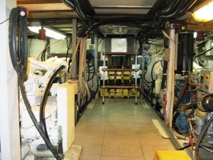 BLACK POWDER 17 ENGINE VIEW FORWARD