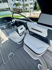 - 4 5_2022 26ft Chaparral 267 SSX