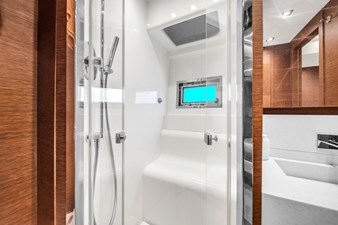 2015 Prestige 750 69 
