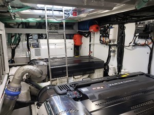 - 25 26_2019 66ft Sunseeker Manhattan