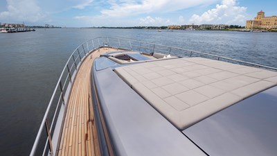 ANDIAMO II 42 YachtsBlue-108-Pershing-2021-For Sale-49