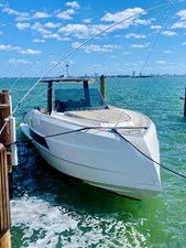 - 1 2_2020 37ft Astondoa 377 Coupe OB