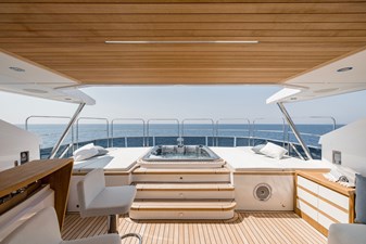 Olivia 38 M_Y OLIVIA - Sundeck 1
