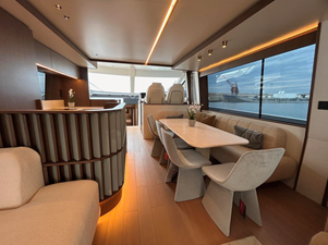 Azimut 72 Fly 10 