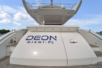 Azimut 70 