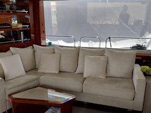 Sunseeker 86 Yacht 24 Saloon lounge
