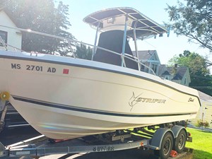 21' Seaswirl 2002 2101CC Striper 0 
