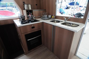 2023 Dolphin 380 17 