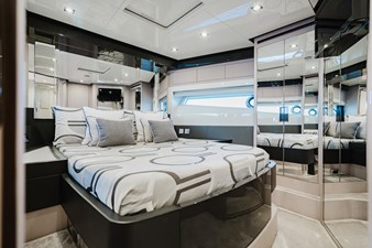 2021 Riva 76' Bahamas 110 
