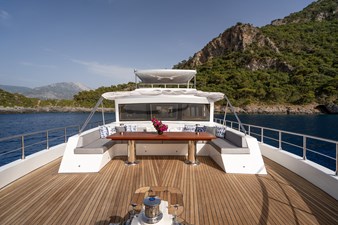 27m TRAWLER 9 9