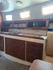 1989 Albin 32 Sportfisher 11 12