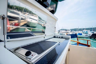 2012 Monte Carlo Yachts 65 MCY 33 34