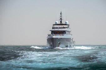 120' Majesty 2025 7 