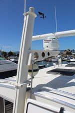 RED OCTOBER 24 Folding mast