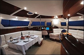 60' 2008 Fountaine Pajot Eleuthera 18 Luxurious Saloon