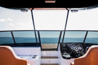 Dr. No 16 HUTTER YACHTS DR. NO POWER CATAMARAN FOR SALE 