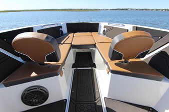 25' Scarab 255 Open ID 11 