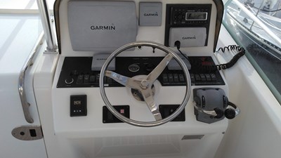 - 11 12_Listing for 2007 34' Luhrs 31 Open