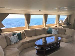 MON SHERI  2 Salon Couch to Port