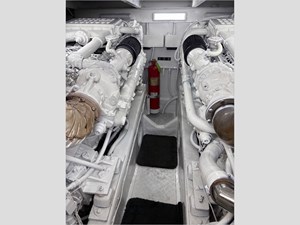 65' Fairline 1997 Squadron 5 