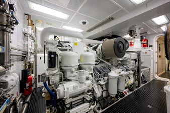 SARABETH 58 Engine Room