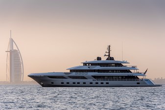 MAJESTY 175 19 MAJESTY 175 - Profile (2)