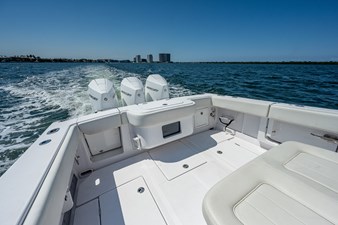 REEL DOOZY 23 38_jupiter_reel_doozey_cockpit_6