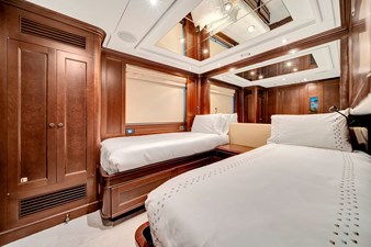 PAPAITO 34 1 of 2 Twin berth 