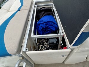 02 Bennington 257L Pontoon NLSQ 21 