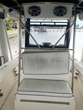 - 8 9_1992 22ft Mako 221 CC