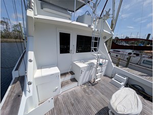 58 HATTERAS 1990 SPORTFISH 16 