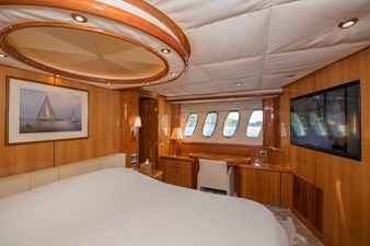 Basya Nicoli 27 Sunseeker 82Y Basya Nicoli Master Cabin