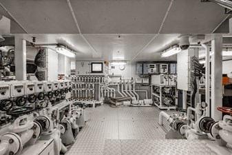 LAUREL 47 LAUREL 240'/73.15m Delta 2006/2014 Motor Yacht: Engine Room
