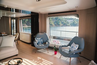 TAMUSIA 4 Tamusia main saloon view to starboard