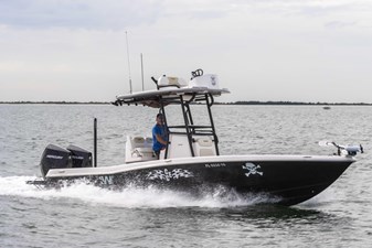 28' Caymas 281HB Center Console 2 