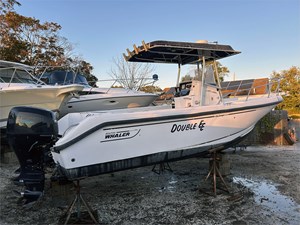 23' Boston Whaler 2000 Outrage 0 