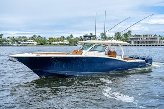 2016 42' Scout 420 LXF 8 