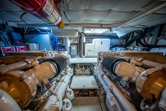 - 35 36_2004 50ft Pershing Express