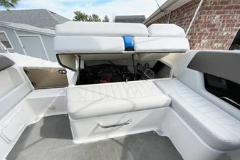 2008 Regal 2250 Cuddy 31 