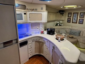 LUCHY 28 1995 SEA RAY 63 GALLEY 2