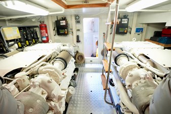 Natalia 15 Sala motori