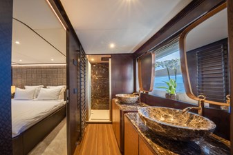 Cecilou 25 CECILOU-46CECILOU-CECILOU 27m Cayman Yacht For Sale Master Cabin Ensuite