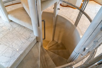 High Occupancy 172 164 OCEANFAST 1989 STAIRCASE 2
