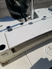 2018 Boston Whaler Dauntless 240 23 24