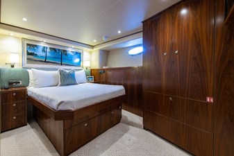 OBSESSION 37 Port Guest Cabin Looking Aft 